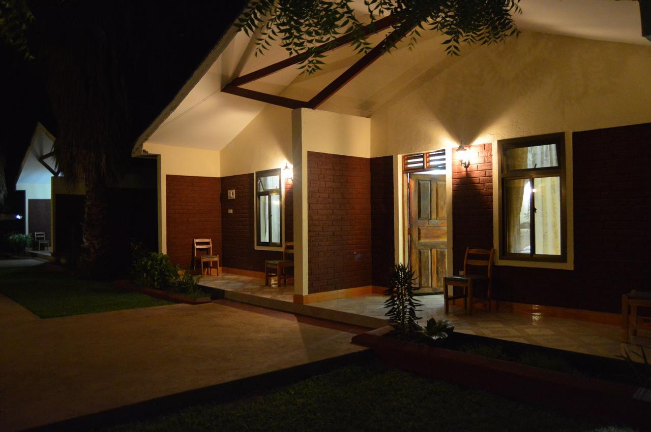 Twiga Lodge And Campsite Mto wa Mbu Bagian luar foto